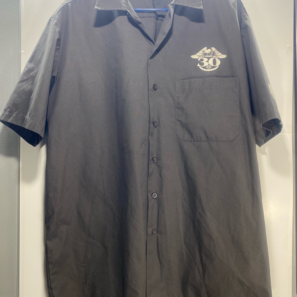 Men's Black Short Sleeve Shirt